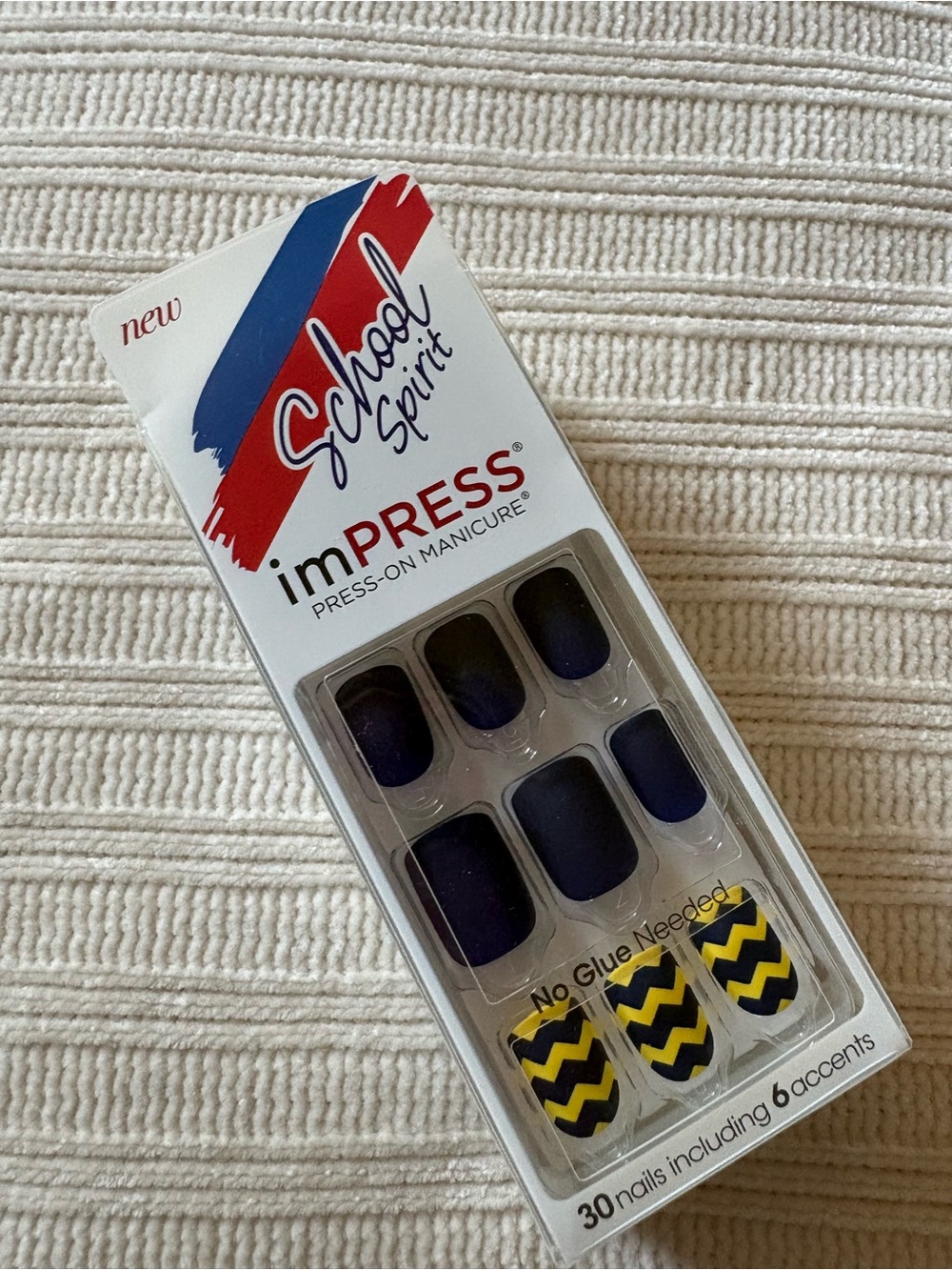 imPRESS Navy & Yellow Chevron Press-On Nails Manicure